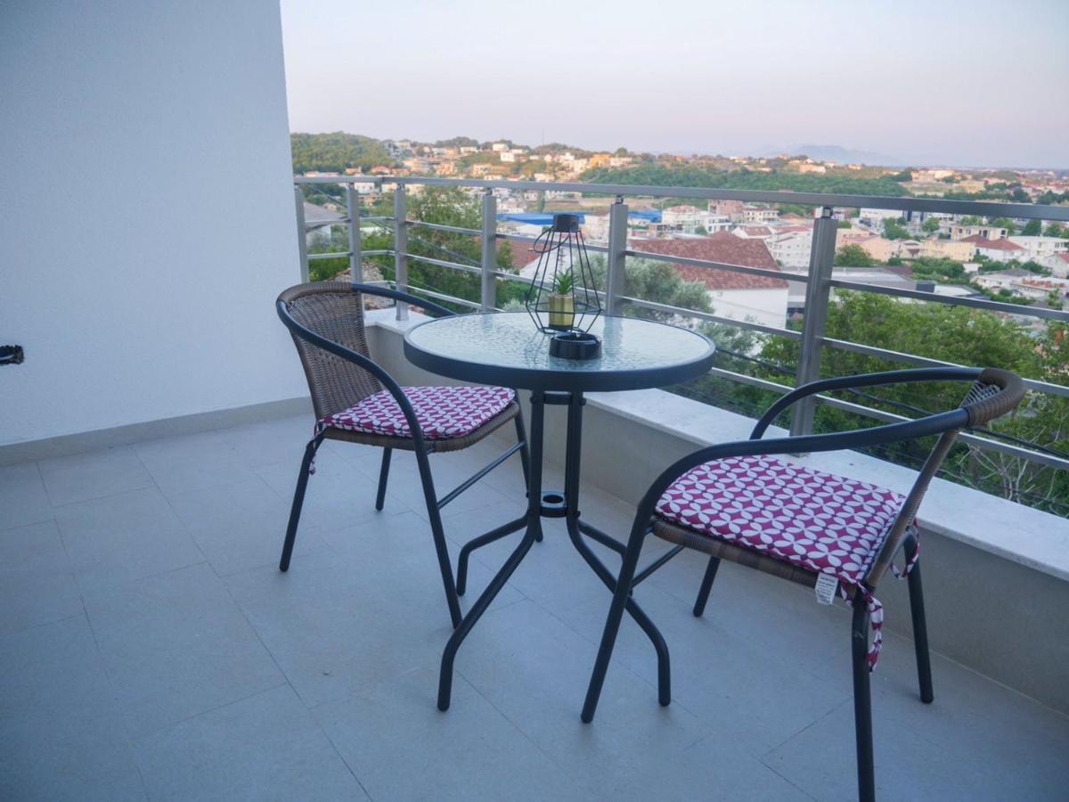 Imperator Apartments Ülgün Dış mekan fotoğraf
